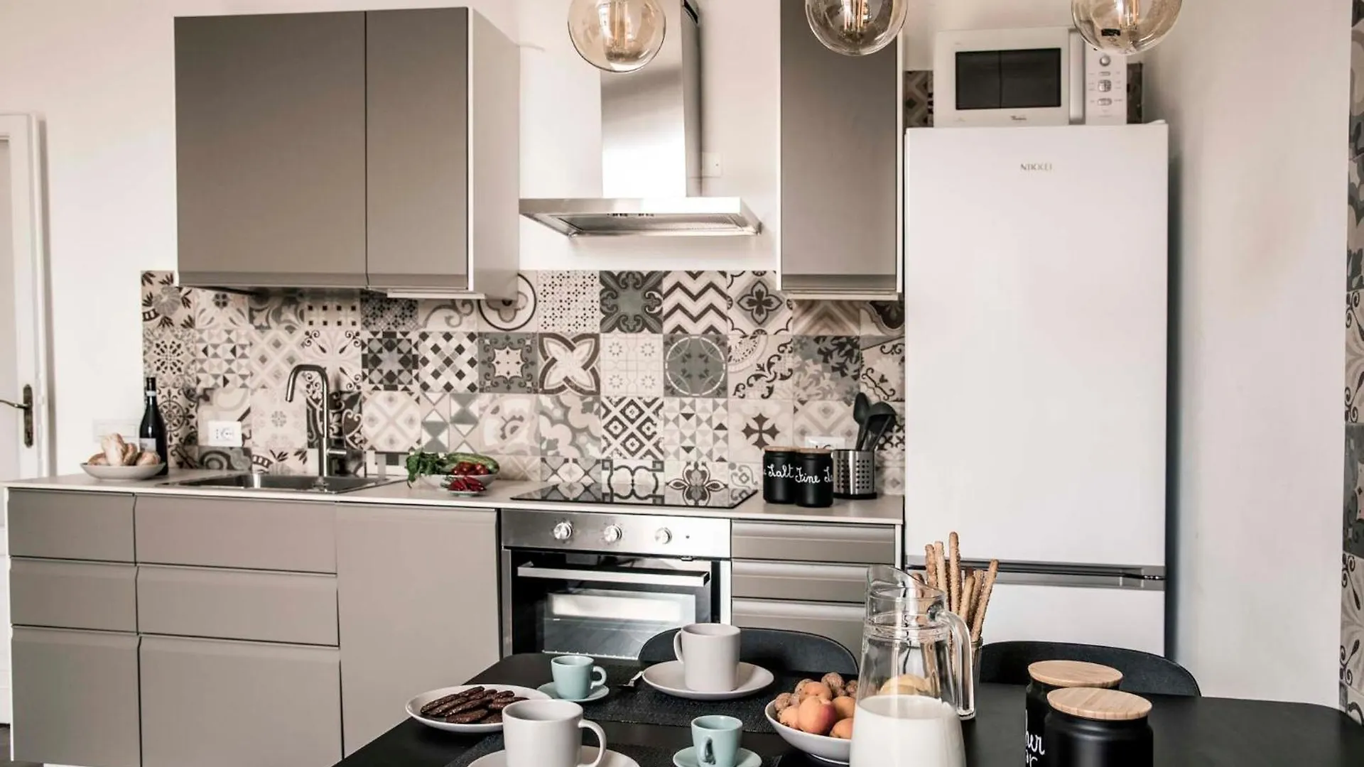 Porpora 109 - Comfy Flat In Loreto District Милан Апартаменты